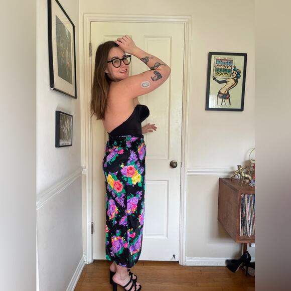 Vintage Dresses & Skirts - 70s Vintage Nylon Wrap Tie Skirt